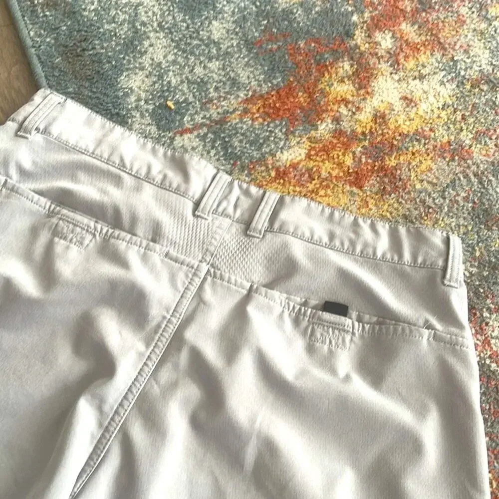 The north face size 32 men's light gray short